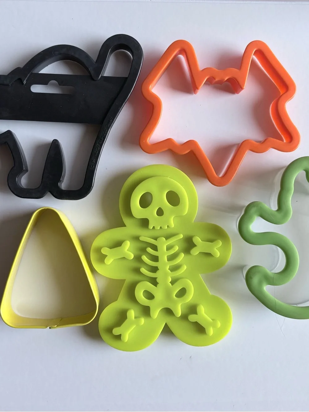 Spooky Season Ready: Halloween Cookie Cutter Bundle!